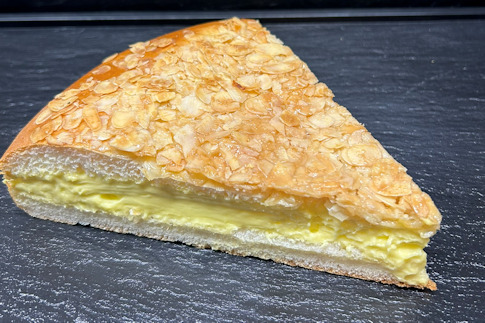 Apero, Süss, Bienenstich, Spezialität, täglich frisch